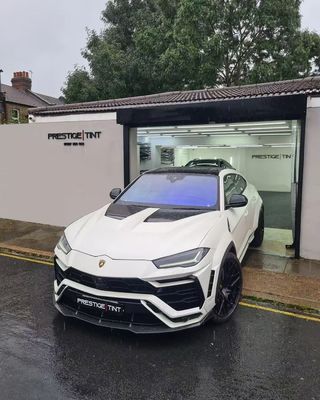 Lamborghini Urus Cuerpo de fibra de carbono Kit URUS 1016 estilo de fibra de carbono Difusor del labio delantero spoiler capó arco de la rueda