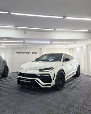 Lamborghini Urus Cuerpo de fibra de carbono Kit URUS 1016 estilo de fibra de carbono Difusor del labio delantero spoiler capó arco de la rueda