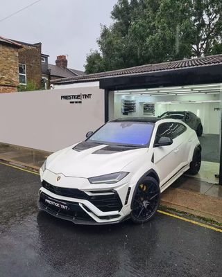 Lamborghini Urus Cuerpo de fibra de carbono Kit URUS 1016 estilo de fibra de carbono Difusor del labio delantero spoiler capó arco de la rueda