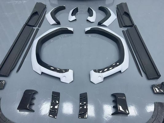 Lamborghini Urus Cuerpo de fibra de carbono Kit URUS 1016 estilo de fibra de carbono Difusor del labio delantero spoiler capó arco de la rueda