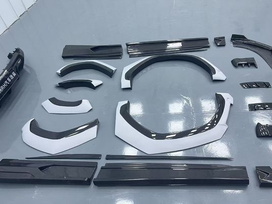 Lamborghini Urus Cuerpo de fibra de carbono Kit URUS 1016 estilo de fibra de carbono Difusor del labio delantero spoiler capó arco de la rueda