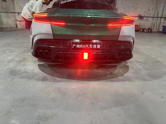 Aston Martin DB11 Fibra de carbono del cuerpo Kit DB11 estilo mansory delantero y trasero del parachoques falda lateral del guardabarros del capó del spoiler