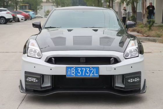 Nissan GTR Cuerpo de fibra de carbono Kit GTR r35 Actualizado 2024nismo estilo delantero y trasero parachoques parachoques parachute parachute