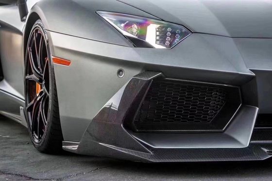 Para el Lamborghini LP700 Kit de cuerpo de fibra de carbono LP700 Upgrade VORs estilo de fibra de carbono delantera del difundidor de labios