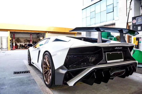 Para Lamborghini Aventador LP700 Fibra de carbono Kit de carrocería Aventador Actualizado 740SV delantero y trasero parachoques