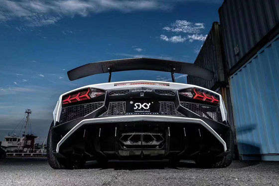 Para Lamborghini Aventador LP700 Fibra de carbono Kit de cuerpo LP700 mejorado estilo LB faldana lateral spoiler arco de la rueda