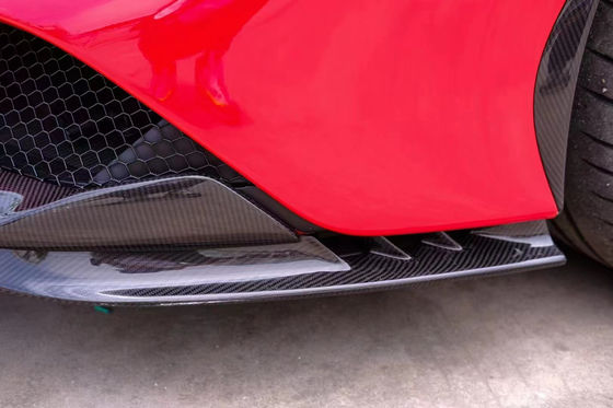 Para Ferrari SF90 Kit de cuerpo de fibra de carbono seca SF90 estilo OEM Fibra de carbono delantera de labio difusor spoiler faldana lateral
