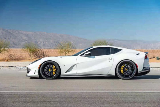 Fibra de carbono seca para el Ferrari 812 Kit de cuerpo de fibra de carbono 812 estilo Nivic mejorado Frente de labio difusor spoiler Hood