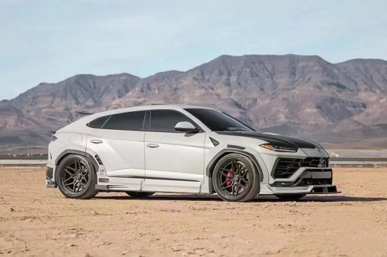 Kit de cuerpo ancho de estilo LB para Lamborghini URUS Kit de cuerpo de fibra de carbono Urus Fibra de carbono delantera de labio difusor Spoiler Kit de cuerpo ancho