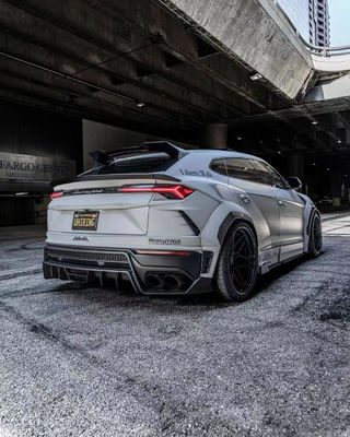 Kit de cuerpo ancho de estilo LB para Lamborghini URUS Kit de cuerpo de fibra de carbono Urus Fibra de carbono delantera de labio difusor Spoiler Kit de cuerpo ancho