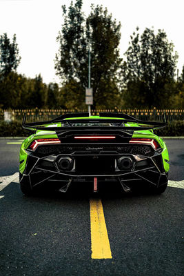 580 Lamborghini Fibra de carbono Kit de carrocería DW estilo Lp610 Kit de carrocería Spoiler Widebody Kit
