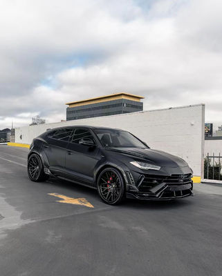 Cuerpo negro de Lamborghini URUS Actualizado 1016 Hood Spoiler Cuerpo ancho Kit