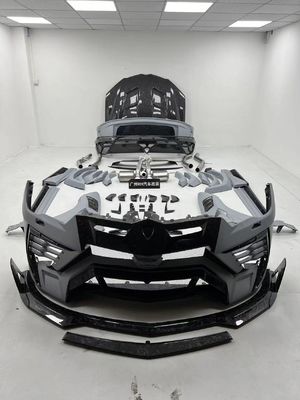 Nuevo Lamborghini URUS carrocería estilo MSY delantero y trasero parachoques Autopartes