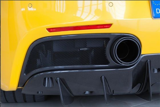Para Ferrari 488 Fibra de carbono Kit de carrocería 488 Modernizado Capristo estilo de fibra de carbono delantera de labio difusor spoiler