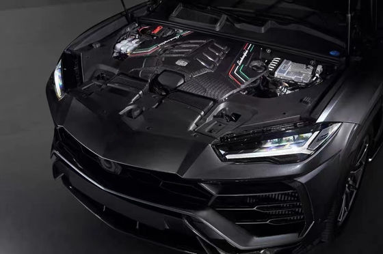 Reemplace el kit de carrocería de Lamborghini URUS con el blindaje del motor de fibra de carbono seca