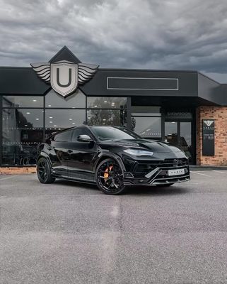 Kit de cuerpo de Lamborghini UB estilo delantero de labio difusor de spoiler Lamborghini widebody Urus