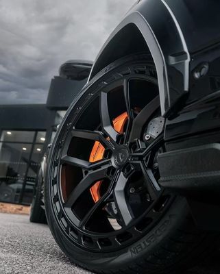 Kit de cuerpo de Lamborghini UB estilo delantero de labio difusor de spoiler Lamborghini widebody Urus