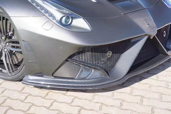 Para el Ferrari F12 Kit de carrocería de fibra de carbono seca F12 Modernizado estilo MSY Frente y trasero del parachoques, capó del spoiler