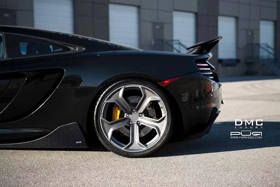 Kit de cuerpo de fibra de carbono de alta calidad de fibra de carbono para McLaren MP4-12C Mp4-12c Fibra de carbono delantera pala trasera Difusor falda lateral