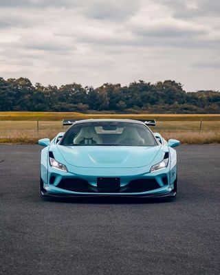 F8 Ferrari Auto Body Kit LB estilo azul Spoiler de fibra de carbono labio ancho Kit de carrocería Arco de rueda