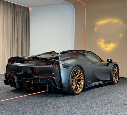Ferrari SF90 Cuerpo de fibra de carbono SF90 KY PP Difusor de plástico