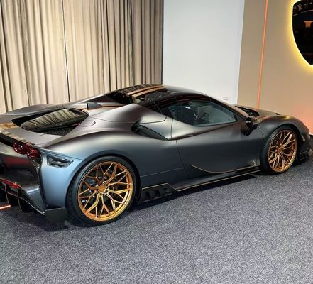 Ferrari SF90 Cuerpo de fibra de carbono SF90 KY PP Difusor de plástico