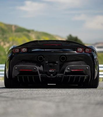 SF90 Ferrari Fibra de carbono Kit de cuerpo 1016 Estilo de labio delantero de entrada de aire negro spoiler Fender