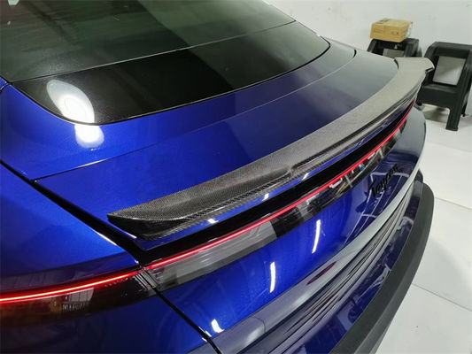 Para el Porsche Taycan, equipo de carrocería de spoiler de fibra de carbono