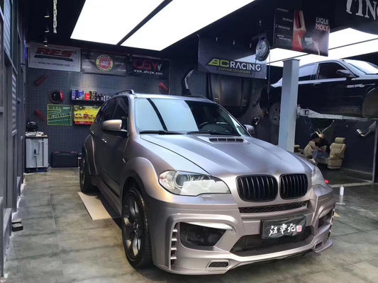Para BMW E70 E71 X5 Kit de carrocería FPR Material X5 E70 E71 Modernización PD Estilo Frente y trasero parachoques cuerpo ancho