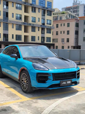 2019 Black Porsche Cayenne Body Kit TH Style Capó del motor cubierta de fibra de carbono seca
