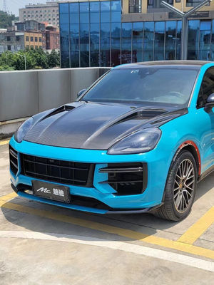 2019 Black Porsche Cayenne Body Kit TH Style Capó del motor cubierta de fibra de carbono seca