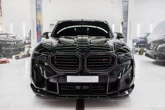 Para BMW XM Kit de cuerpo ancho de fibra de carbono XM Upgrades estilo RNG Fibra de carbono delantera del labio difusor de la rueda arco spoiler del capó cuerpo ancho