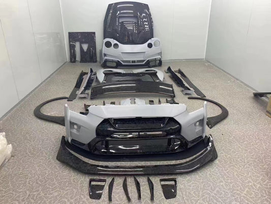 Para el kit de carrocería Nissan GTR, el GTR R35 actualiza el kit de carrocería de fibra de carbono de estilo VARIS