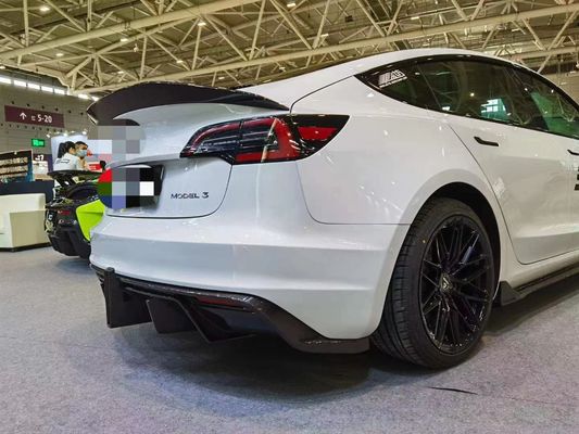 Venta de Modelo 3 Kit de actualización de la carrocería para el Tesla Modelo 3 Con el estilo robot delantero y trasero de los perchas de los spoilers