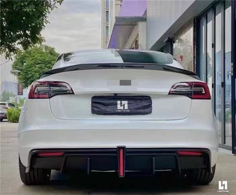 Venta de Modelo 3 Kit de actualización de la carrocería para el Tesla Modelo 3 Con el estilo robot delantero y trasero de los perchas de los spoilers