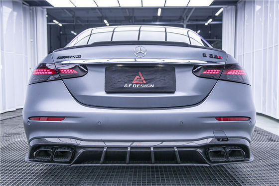 Auto partes Kit de cuerpo de fibra de carbono para Mercedes E63S E63s Fibra de carbono delantera