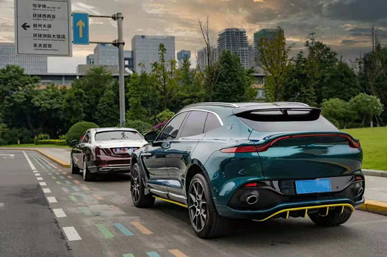 Nuevo producto para Aston Martin DBX Kit de carrocería DBX Fibra de carbono delantera, parachoque lateral, falda difusora