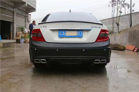 Para Mercedes W204 C63 Kit de carrocería W204 Serie Negra mejorada de estilo delantero y trasero Bumper Hood Widebody Kit